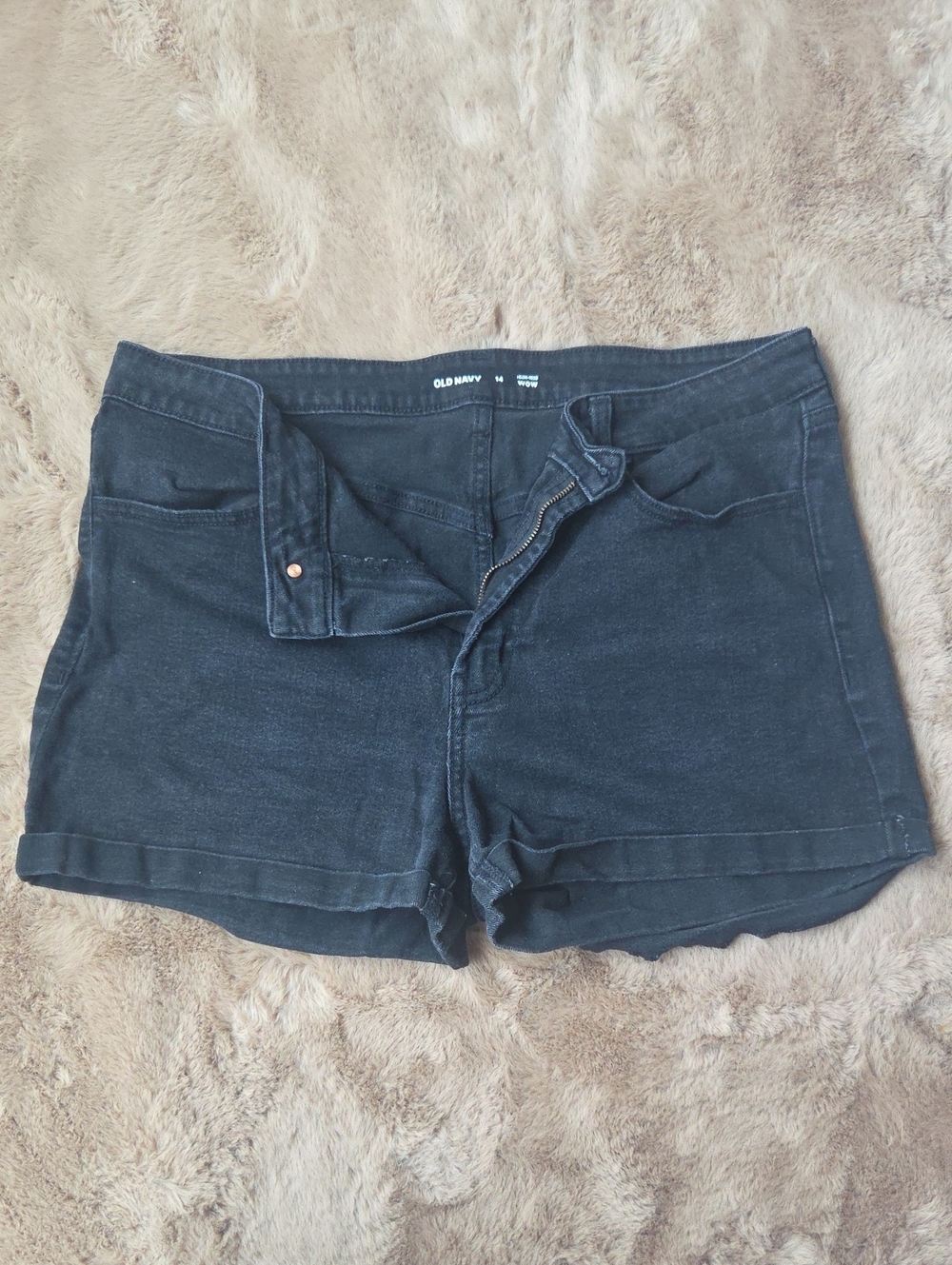 Old Navy Black Women's Denim Shorts with Rolled Hem